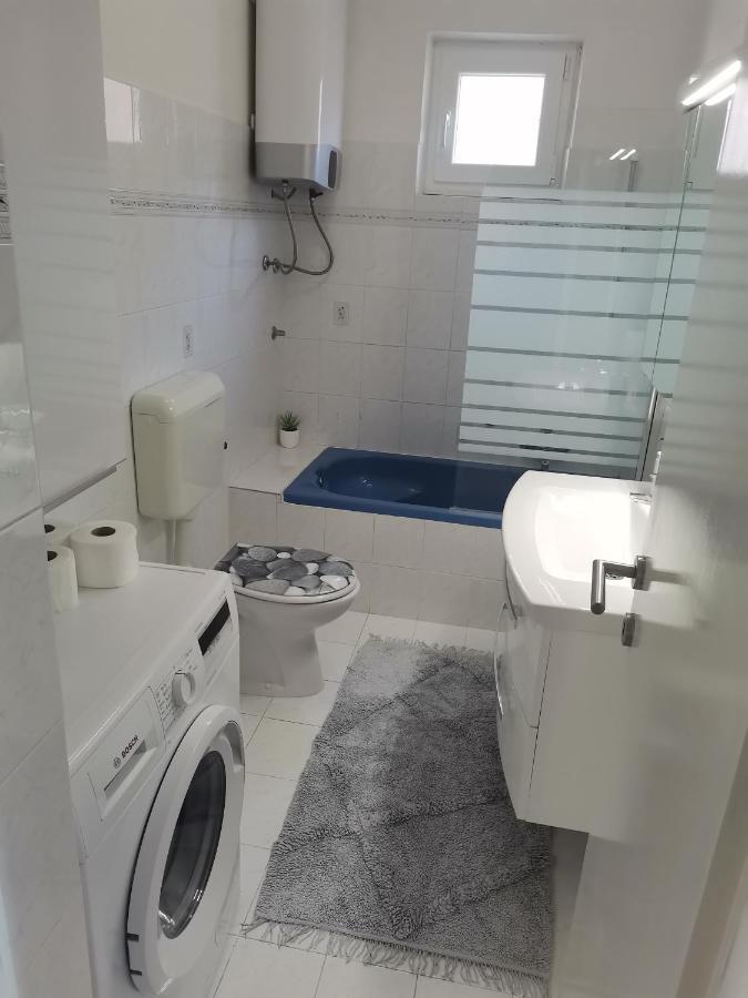 Apartmani Darko Ртина Екстер'єр фото