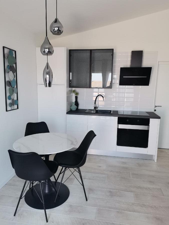 Apartmani Darko Ртина Екстер'єр фото